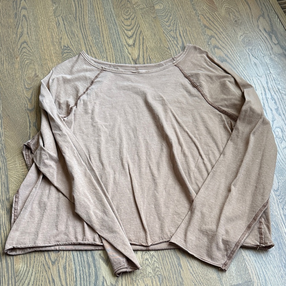 Women's Long Sleeve Boatneck Top in Light Brown size large